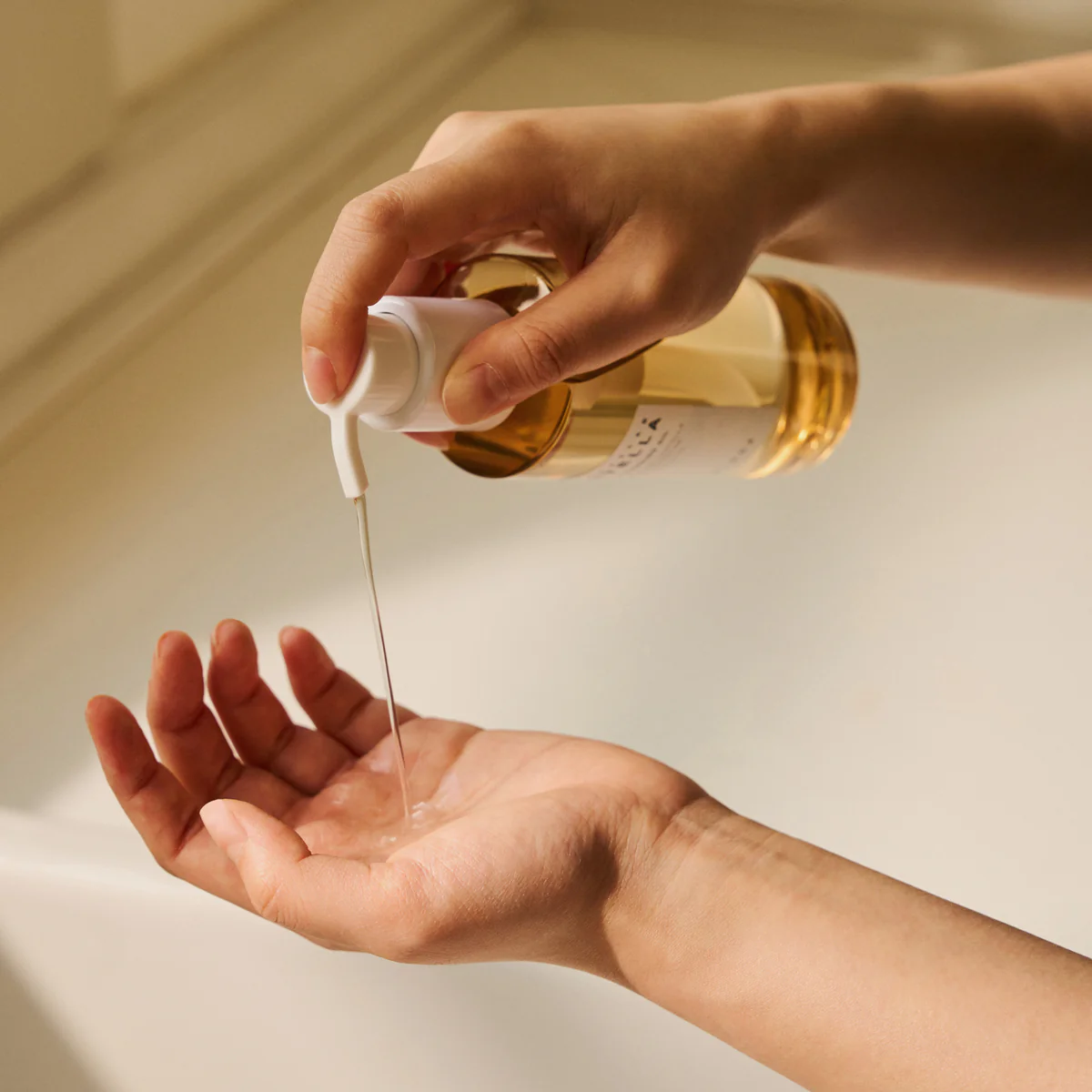 Centella Light Cleansing Oil